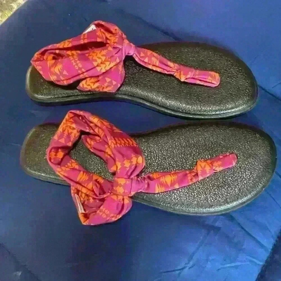 Sanuk Yoga- Ella Sling Sandals in Purple and Orange Print - Women's 8 Comfort - Picture 8 of 8